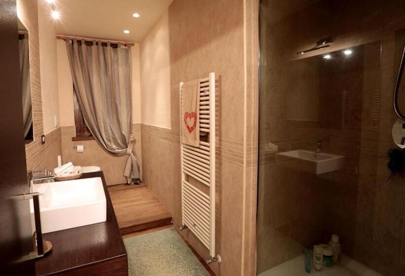 مبيت وإفطار I Lari Castel Del Monte