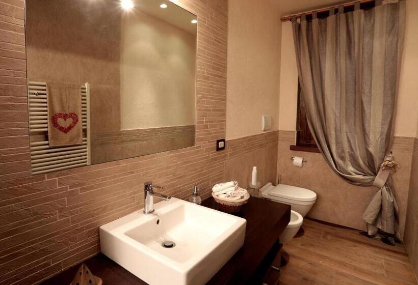 مبيت وإفطار I Lari Castel Del Monte