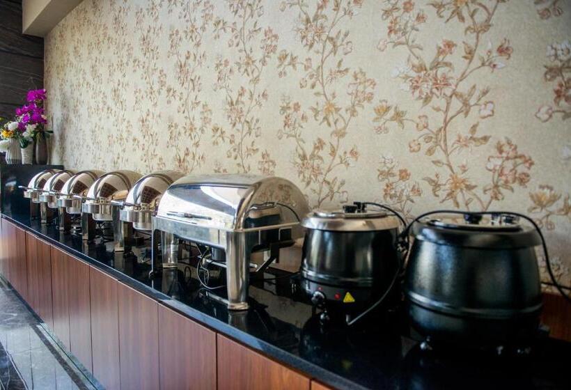 فندق Grand Padis