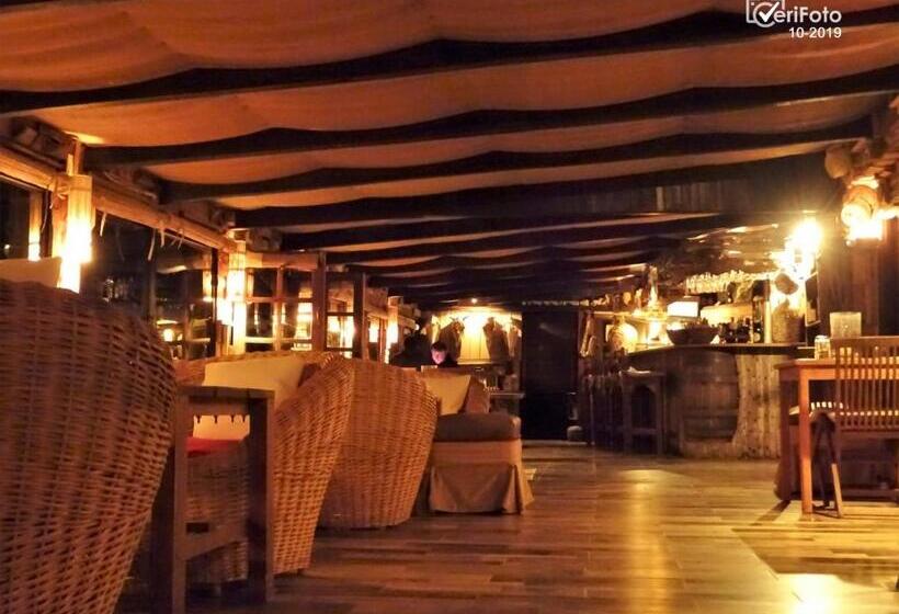 هتل La Perla Del Cabo