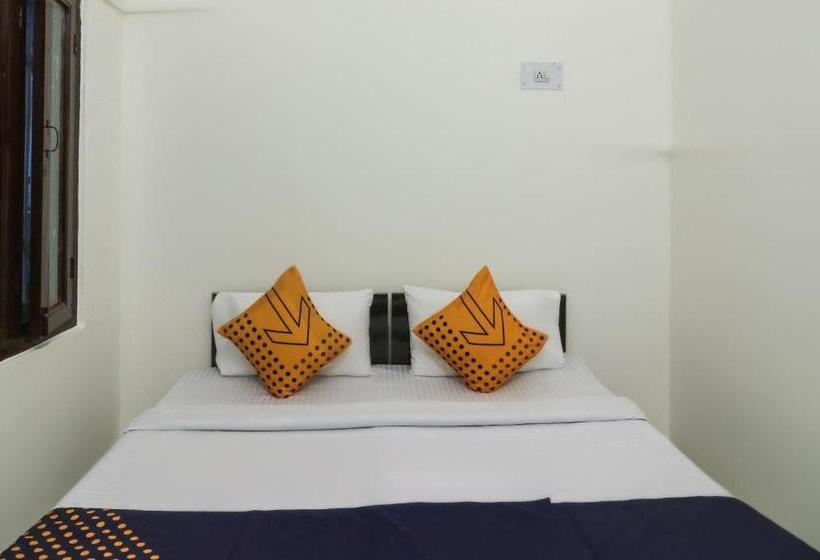 فندق Spot On 62999  Priyanka Tourist Lounge