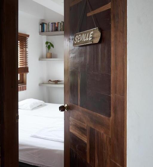 پانسیون Casa Caracola