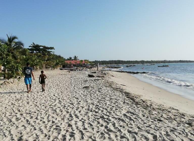 پانسیون Hostal Coral Blue