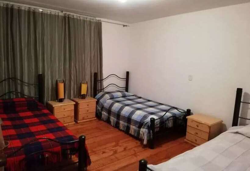 פנסיון Hostel La Abuela