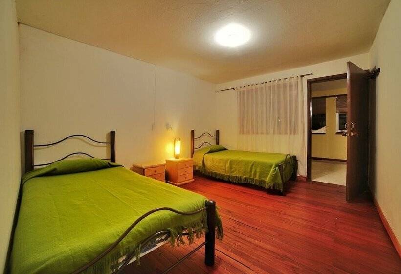 פנסיון Hostel La Abuela