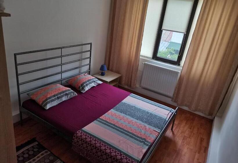 پانسیون Natalia Guesthouse