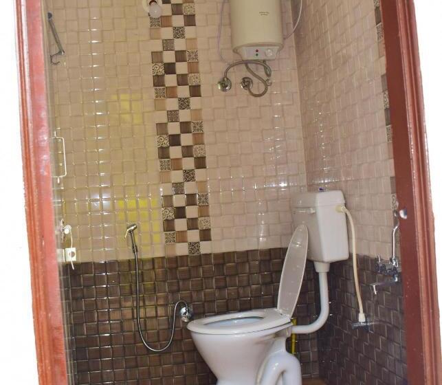 Пансион Pebble Bay Home Stay