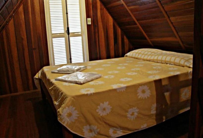 ユースホステル Pousada Casa Amarela
