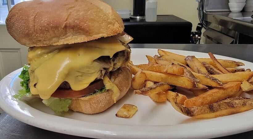 호스텔 Wolf Creek Inn & Tavern