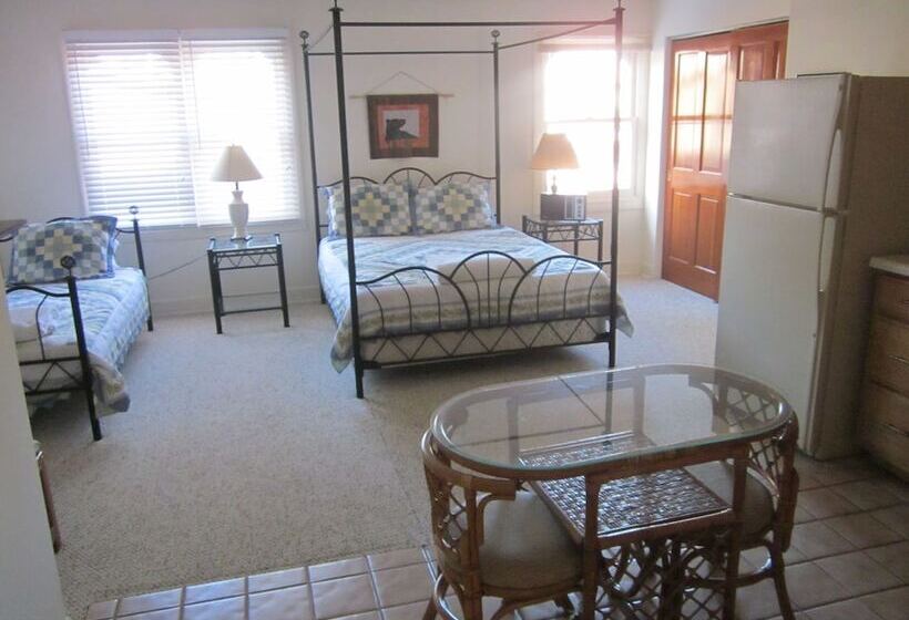 Bed and Breakfast Dodgeton Creek Inn