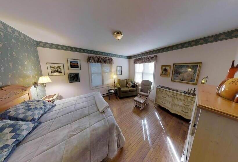 Bed and Breakfast Dodgeton Creek Inn