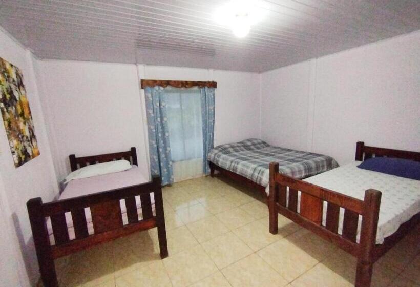 Bed and Breakfast Hospedaje Luis & Ana