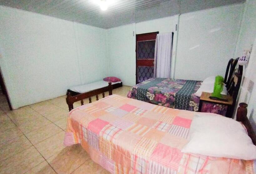 Bed and Breakfast Hospedaje Luis & Ana
