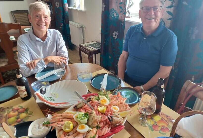 بنسيون Bottna Inn