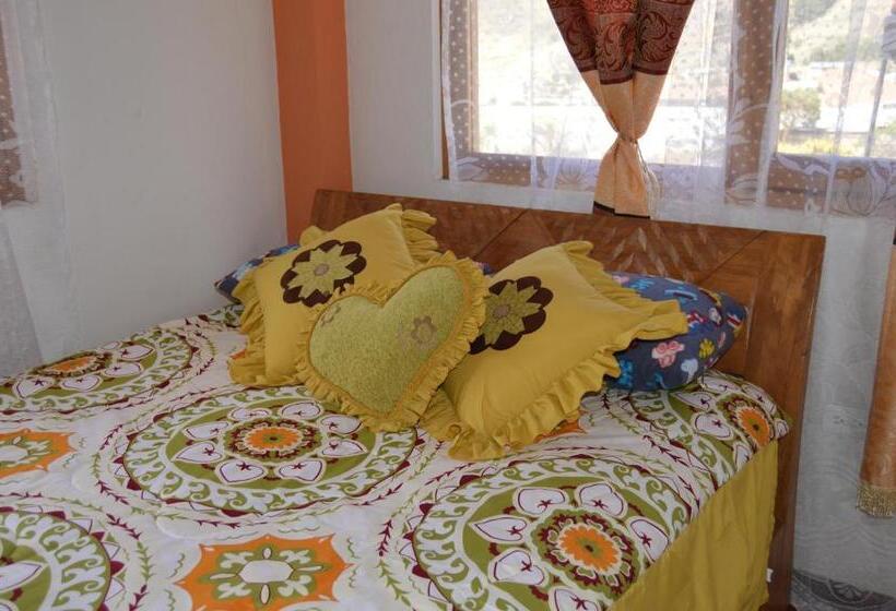 پانسیون Kuyllur ñán