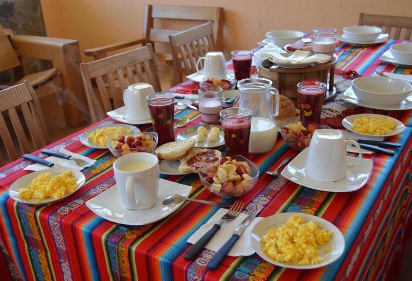 پانسیون Kuyllur ñán