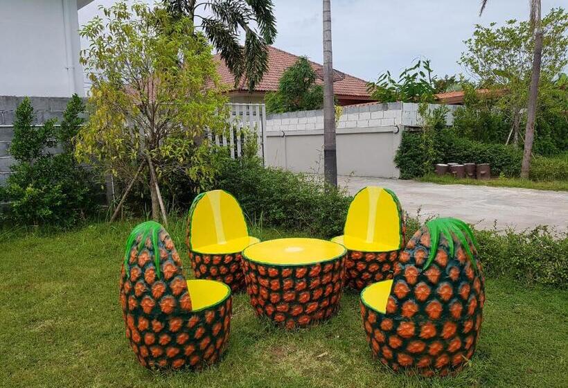 پانسیون Pon Resort