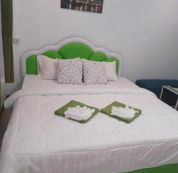 پانسیون Pon Resort