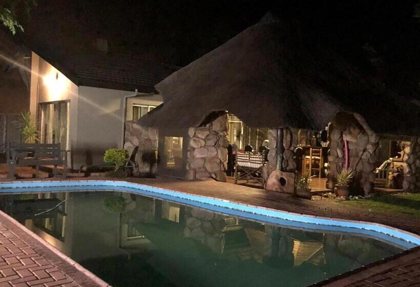 פנסיון Sanyati Guesthouse