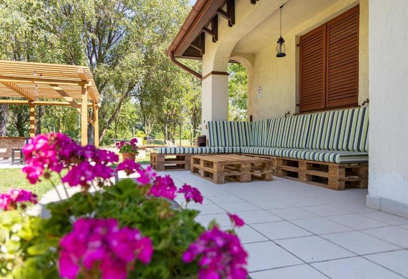 פנסיון Tiszapart Vendégház