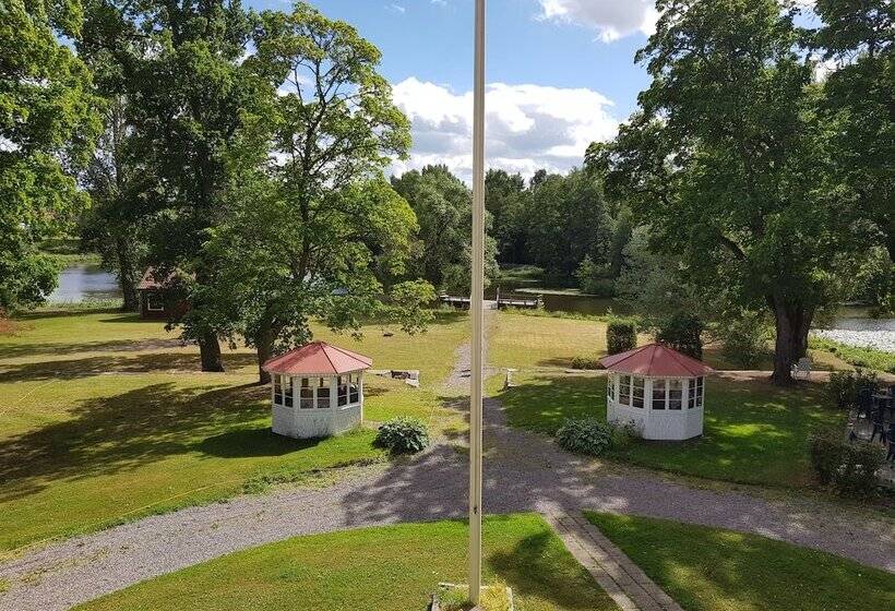 فندق صغير Kolbäcks Gästgivaregård