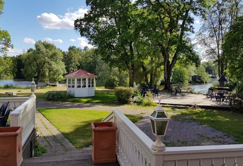 فندق صغير Kolbäcks Gästgivaregård