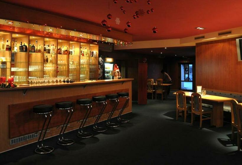 酒店 Kobero