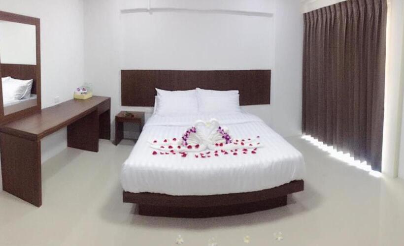 هتل Nava Grand