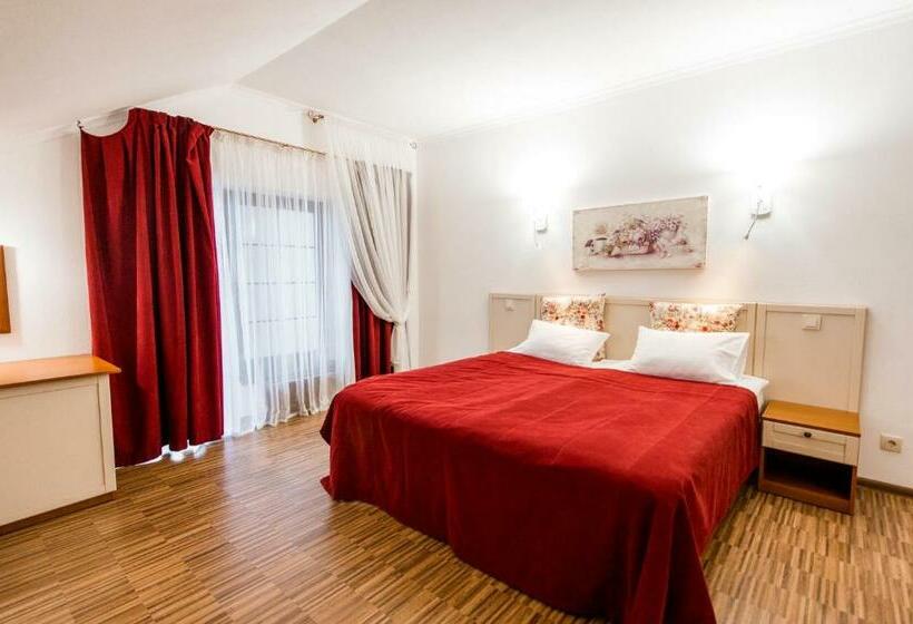 בית מלון כפרי Veselyj Zajets