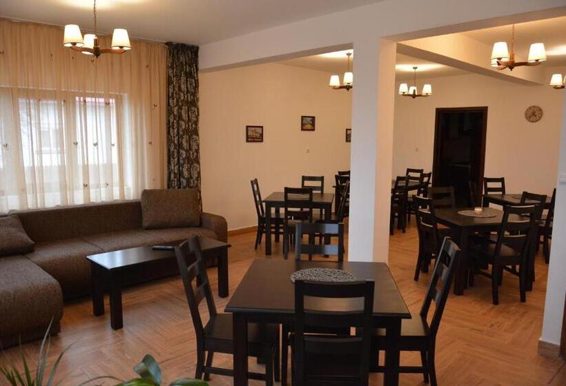 پانسیون Casa Leu