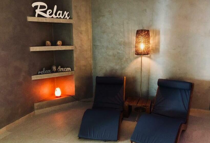 استراحتگاه Complex Turistic Magura