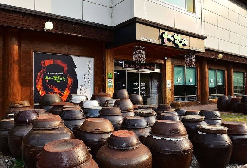 渡假胜地  Sungbochon Youth Hostel   Hostel