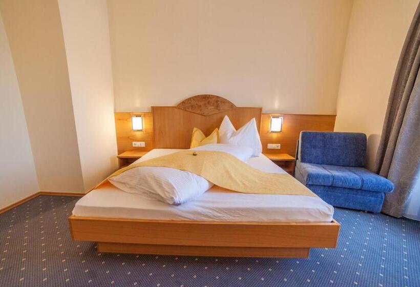 호스텔 Gasthof Mauthner Zum Kirchenwirt