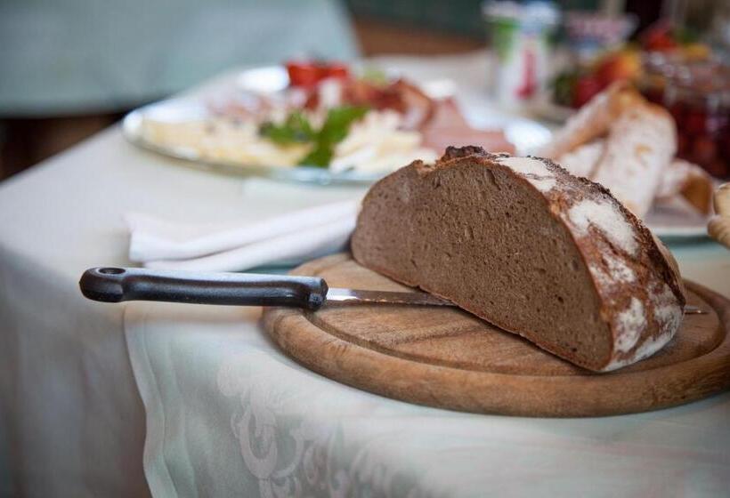 호스텔 Gasthof Mauthner Zum Kirchenwirt