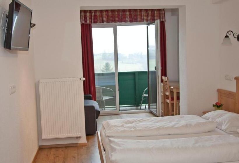 ユースホステル Landgasthof Entenwirt Tarsdorf