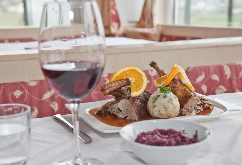 ユースホステル Landgasthof Entenwirt Tarsdorf