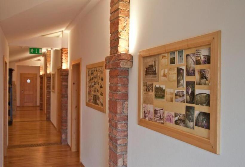 ユースホステル Landgasthof Entenwirt Tarsdorf