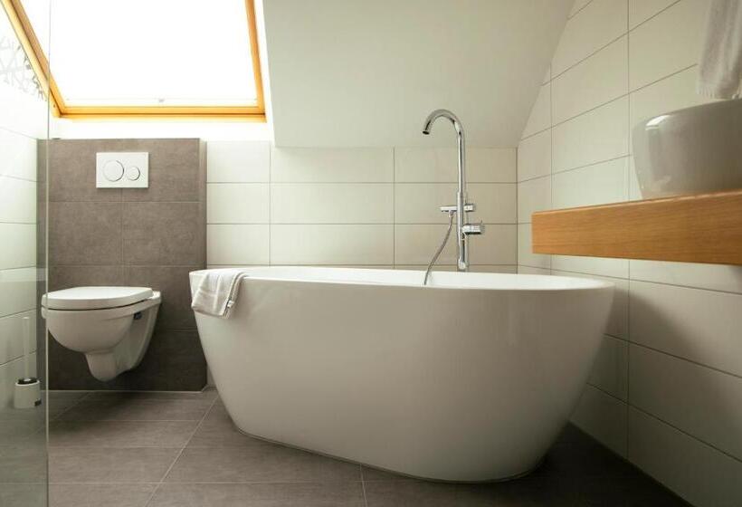 B&b 't Inj