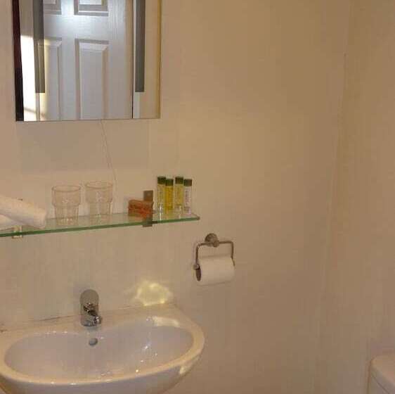 Ford Village Bed & Breakfast