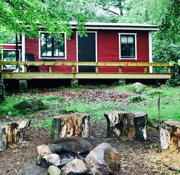 هتل Farm Stay Happy Dogs Ranch