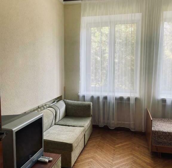 فندق Prydesnyansky