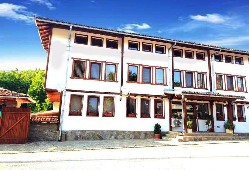 هتل Yakovtsi Inn