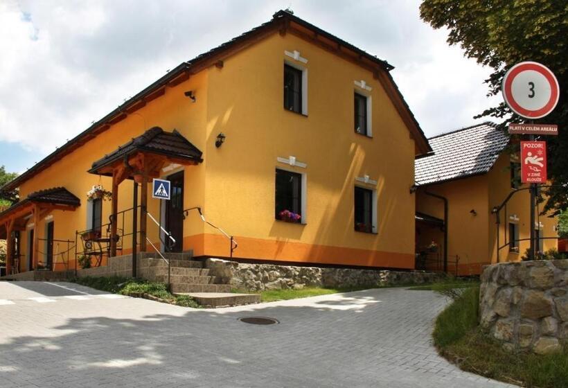 膳宿费 Penzion Pulčínské Skály
