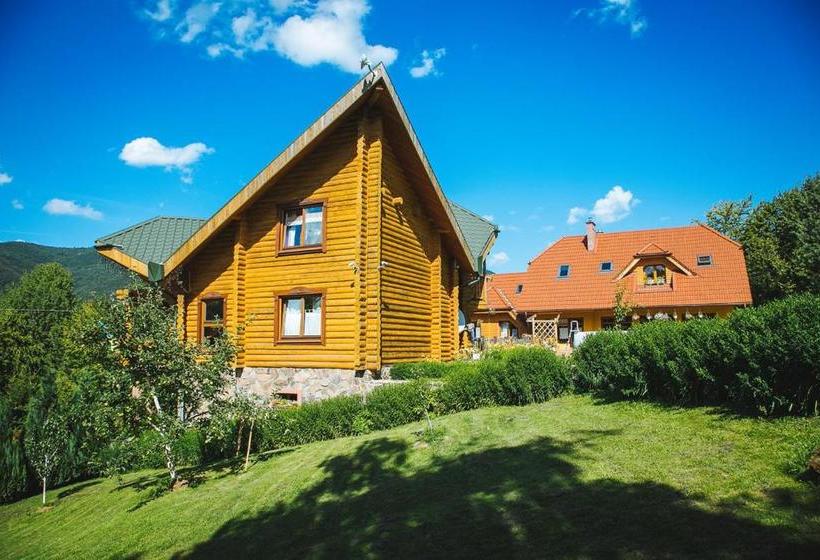 ペンション Sadyba Ertash