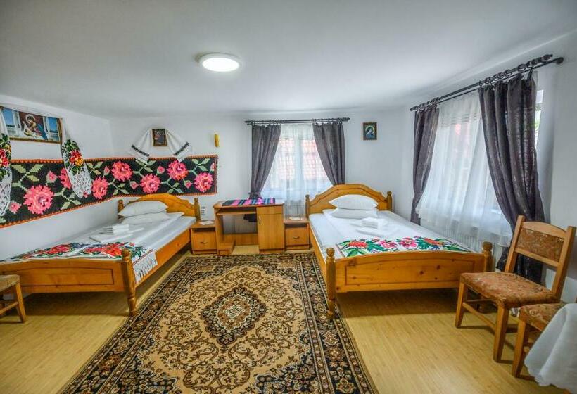 Pensiunea Poienita