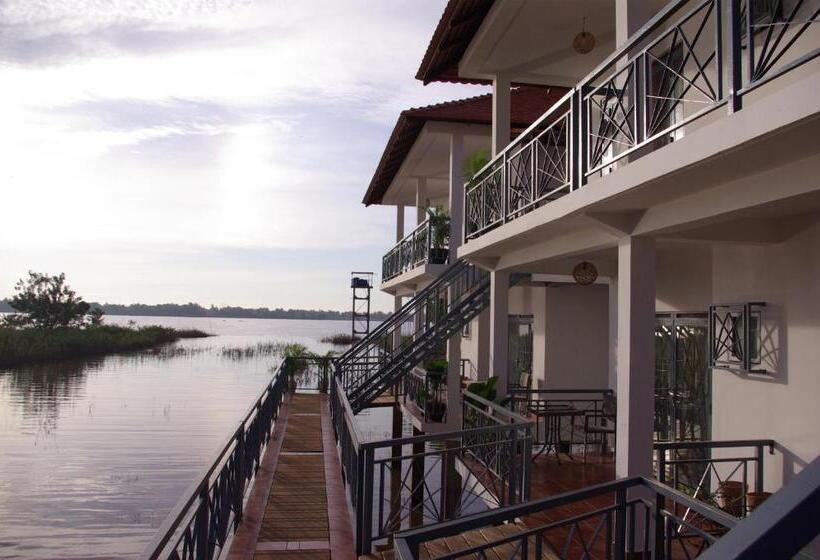 مبيت وإفطار Le Kroma Villa