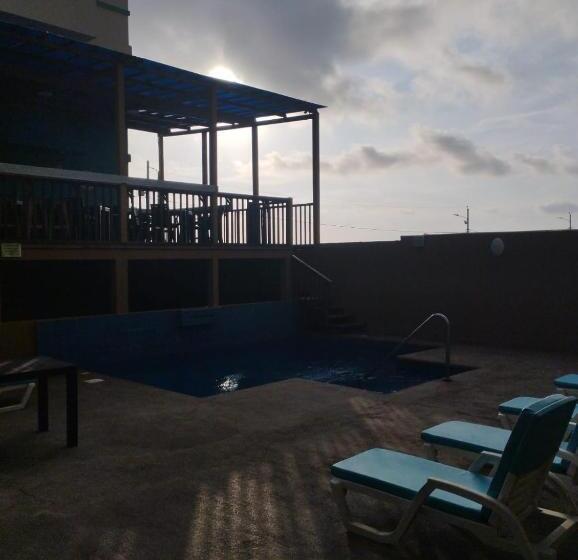 مبيت وإفطار The Lookout Beach