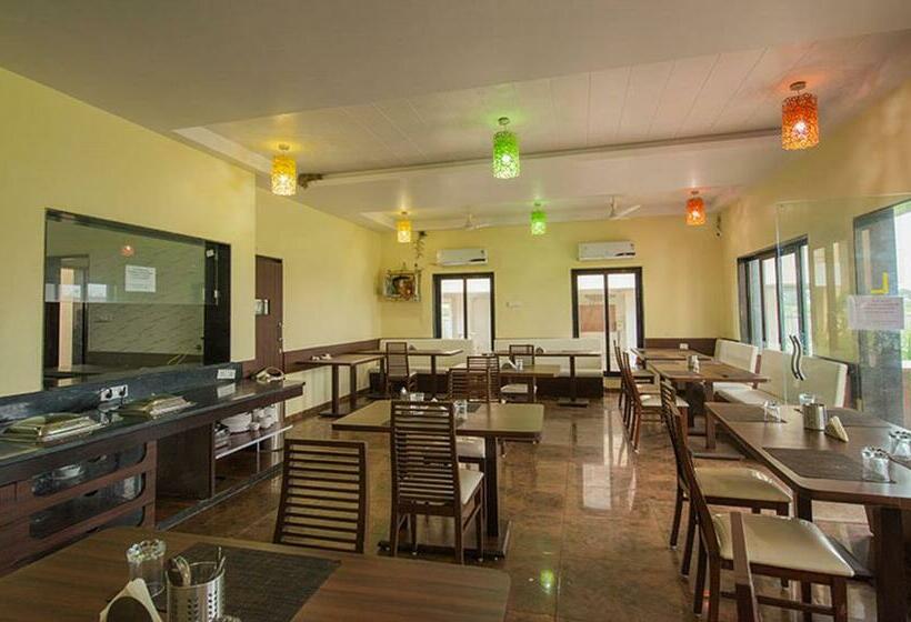 Budget Inn Service Apartments   Tiger Plaza