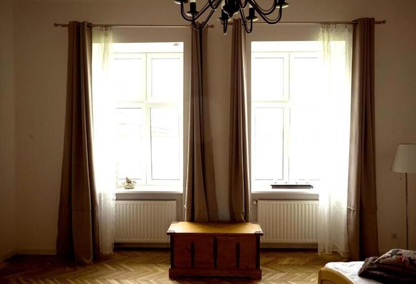 펜션 Boutique Hotel Le Baron