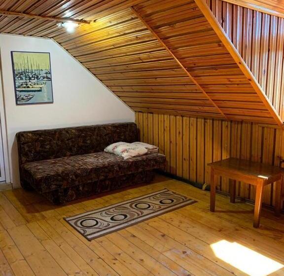 پانسیون Casa Lorena